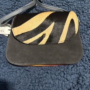 Elegant Zebra Print Crossbody Bag